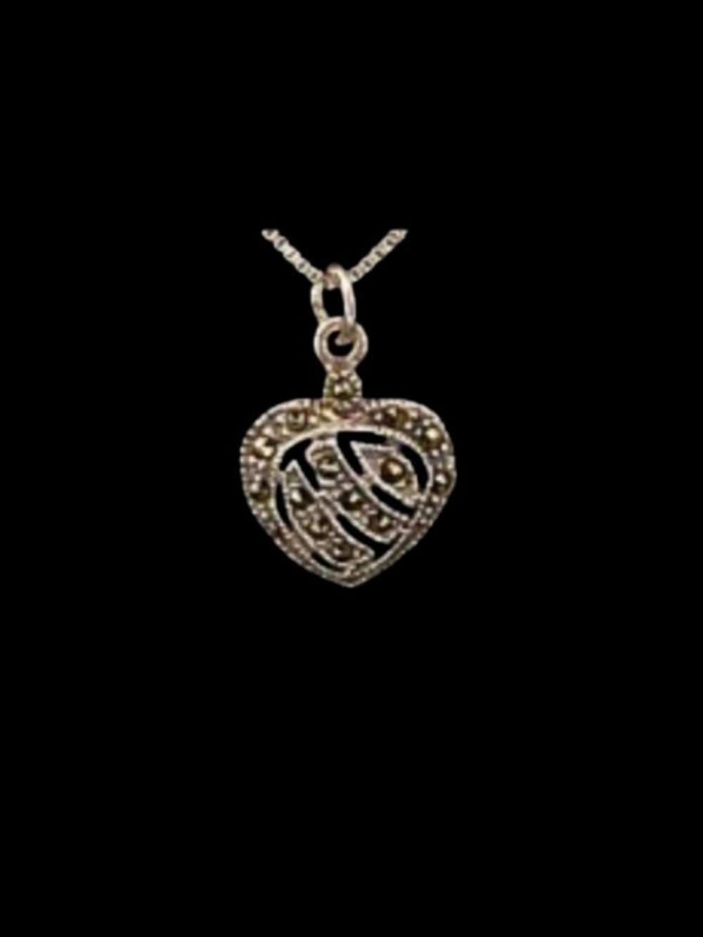 925 Sterling Silver & Marcasite Pendant (no necklace)